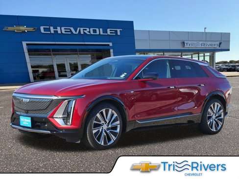 Used 2024 Cadillac Lyriq Luxury w/ LPO, Floor Liner Package image 1