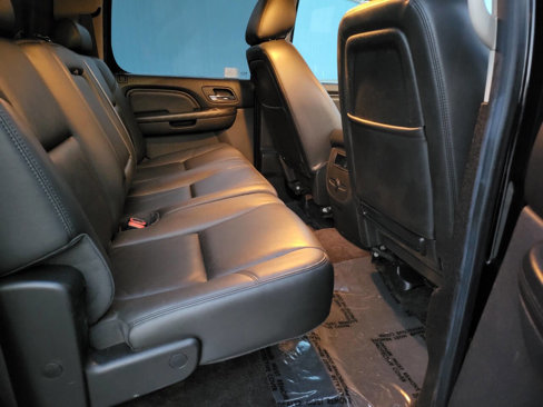 Used 2013 GMC Sierra 2500 Denali w/ Suspension Package, Off-Road image 13