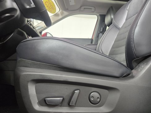 New 2025 Mitsubishi Outlander SE image 31