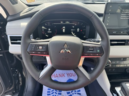 New 2025 Mitsubishi Outlander AWD image 19