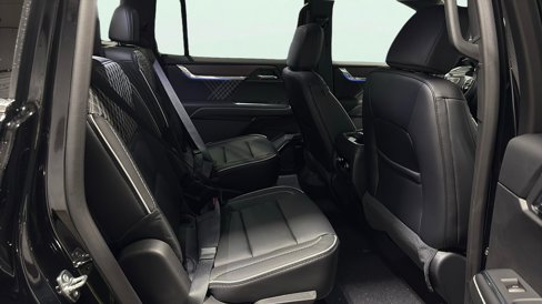 New 2026 GMC Acadia Denali w/ LPO, Floor Liner Package image 17