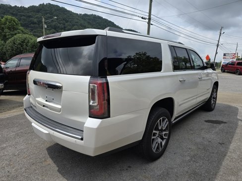 Used 2019 GMC Yukon XL Denali w/ Denali Ultimate Package image 4