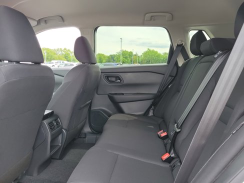New 2026 Nissan Rogue S image 11