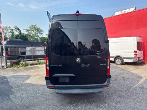 Used 2019 Mercedes-Benz Sprinter 170 Cargo image 5