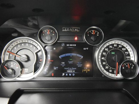 Used 2016 RAM 1500 Laramie w/ Convenience Group image 27