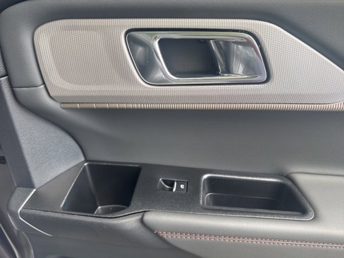 New 2025 Ford Explorer Active image 15