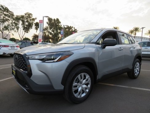 New 2025 Toyota Corolla Cross L image 3