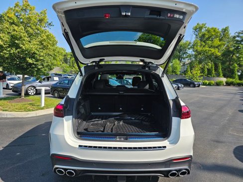 Certified 2025 Mercedes-Benz GLE 53 AMG 4MATIC image 11