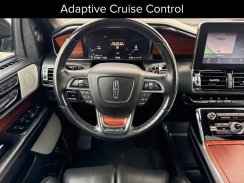Used 2018 Lincoln Navigator Reserve w/ Technology Package image 15