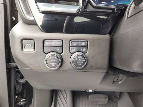 Used 2024 Chevrolet Silverado 3500 High Country image 19