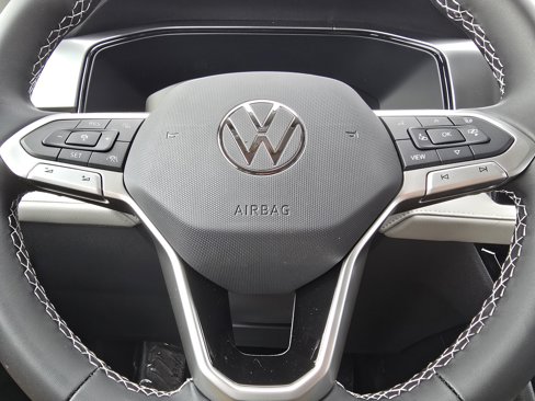 New 2025 Volkswagen Taos S image 23