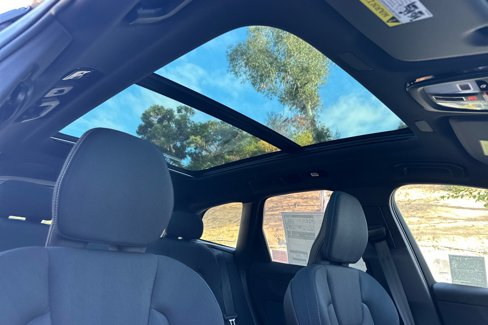 New 2026 Volvo XC60 B5 Ultra image 14