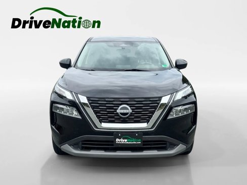Used 2023 Nissan Rogue SV image 2
