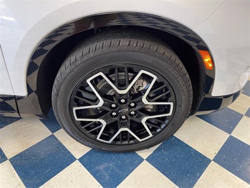 Used 2023 Chevrolet Blazer RS w/ Driver Confidence II Package image 16