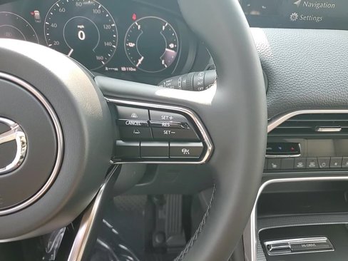 New 2025 MAZDA CX-90 Plug-In Hybrid w/ Preferred image 18