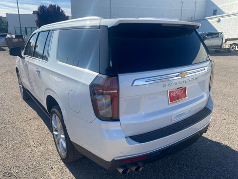 Used 2022 Chevrolet Suburban High Country image 7