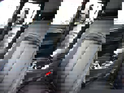 New 2025 Jeep Grand Cherokee Limited w/ Black Appearance Package image 37