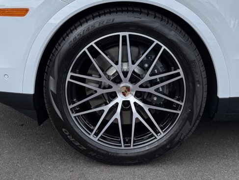 New 2026 Porsche Cayenne E-Hybrid image 11