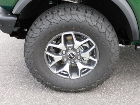 New 2024 Ford Bronco Badlands image 14
