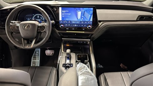 New 2026 Lexus TX 500h AWD image 13