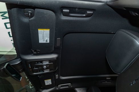 Used 2025 GMC Yukon XL Denali image 20