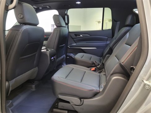 New 2026 Chevrolet Traverse Z71 w/ Enhanced Driving Package image 6