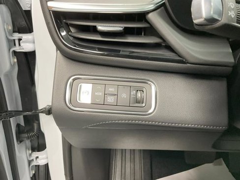 New 2026 Buick Enclave Avenir w/ Super Cruise Package image 10