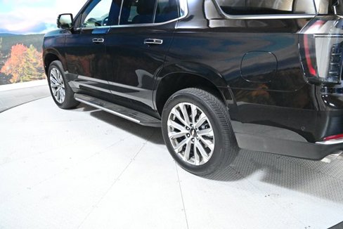 Used 2025 Chevrolet Tahoe High Country w/ Sun And Tow Package image 8