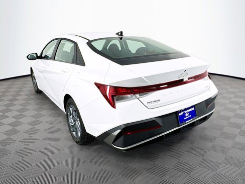 Certified 2025 Hyundai Elantra Blue w/ Cargo Package image 7