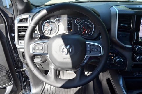 New 2025 RAM 1500 4x4 Crew Cab image 16