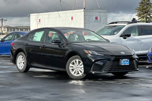 New 2026 Toyota Camry LE image 2
