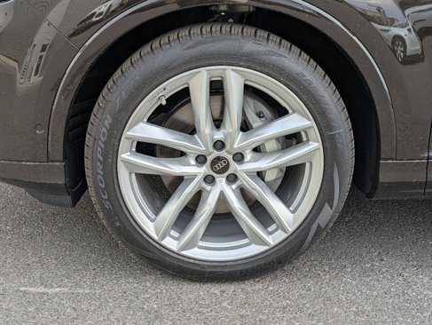 New 2025 Audi Q7 3.0T Prestige image 15