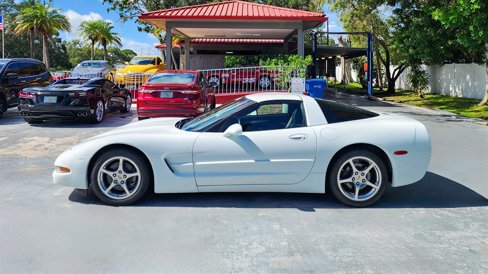 Used 2004 Chevrolet Corvette Coupe w/ Preferred Equipment Group image 13