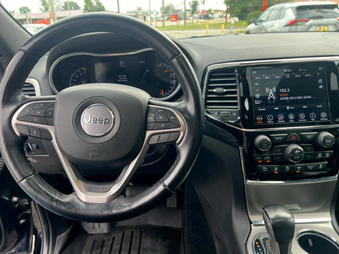 Used 2021 Jeep Grand Cherokee Laredo X image 19