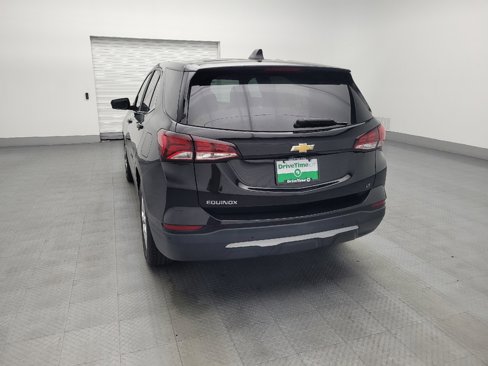 Used 2022 Chevrolet Equinox LT w/ Driver Convenience Package image 6