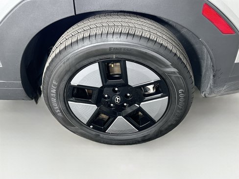 Used 2025 Hyundai Santa Fe SEL image 11