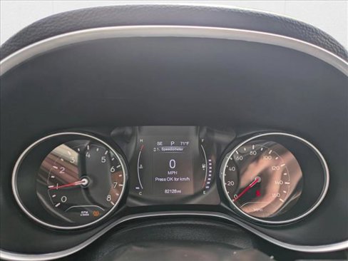 Used 2018 Jeep Compass Latitude image 11