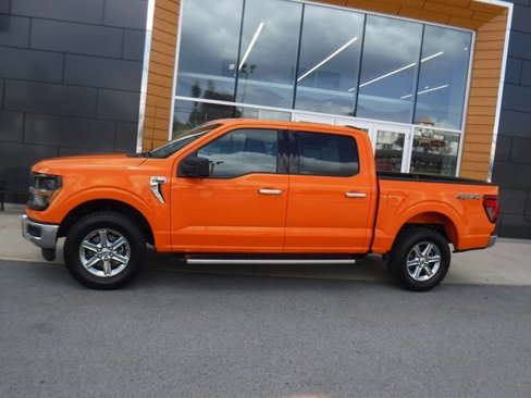 Used 2024 Ford F150 XLT w/ Tow/Haul Package image 2