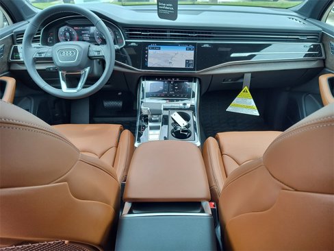 New 2025 Audi Q7 3.0T Prestige image 11