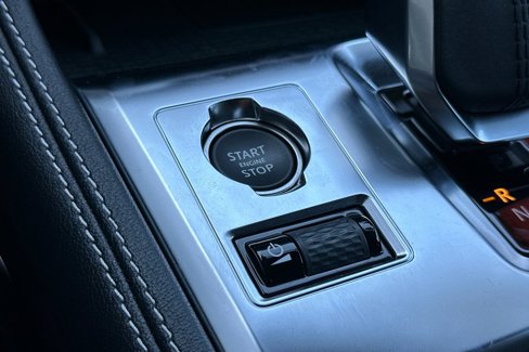 Used 2025 Jaguar F-PACE R-Dynamic S image 24