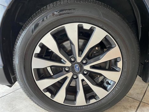 Used 2017 Subaru Outback 3.6R Limited image 41