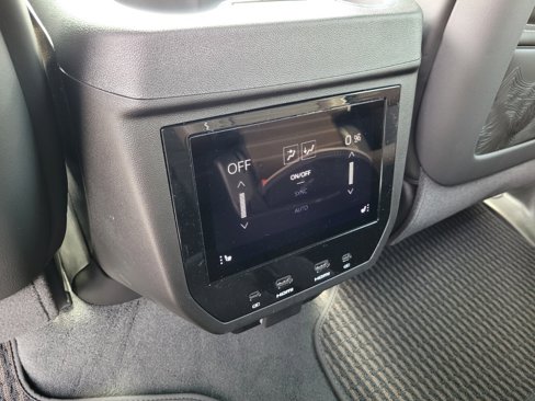 New 2026 GMC Yukon XL Denali Ultimate image 7