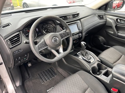 Used 2020 Nissan Rogue S image 9