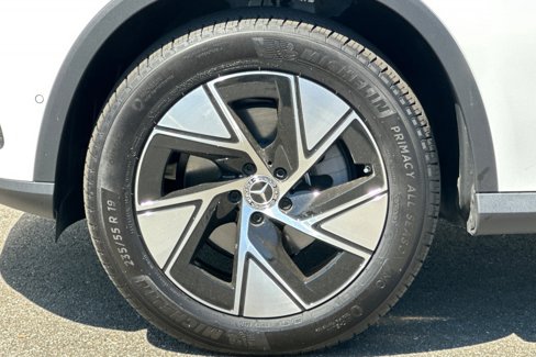 Used 2024 Mercedes-Benz GLC 300 image 32