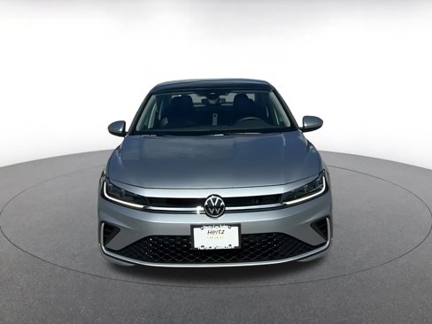 Used 2025 Volkswagen Jetta SE image 4