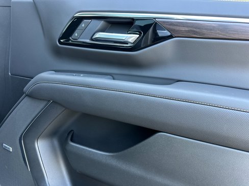New 2025 Chevrolet Tahoe Premier w/ Sun And Tow Package image 21