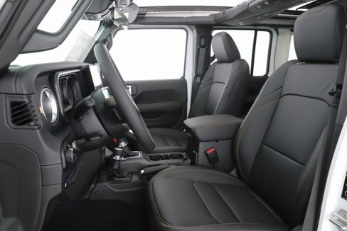 New 2025 Jeep Wrangler Unlimited Sahara image 9