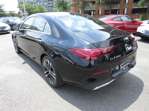 Used 2025 Mercedes-Benz CLA 250 4MATIC image 2