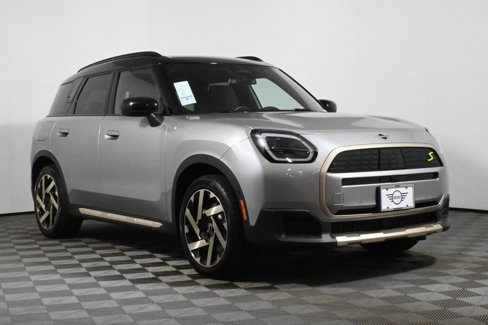 Used 2025 MINI Cooper Countryman SE w/ Comfort Package Max image 9