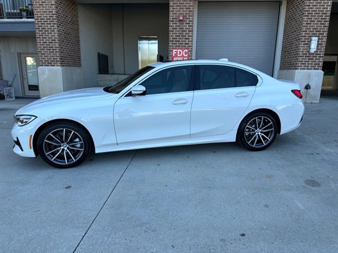 Used 2019 BMW 330i xDrive Sedan w/ Convenience Package image 4